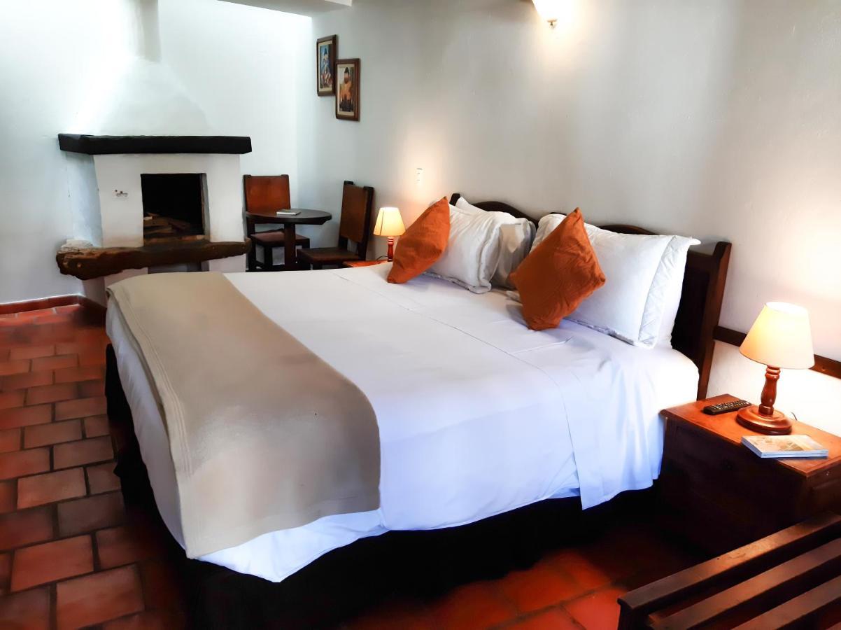 Hotel Meson De Los Virreyes Villa de Leyva Exterior photo